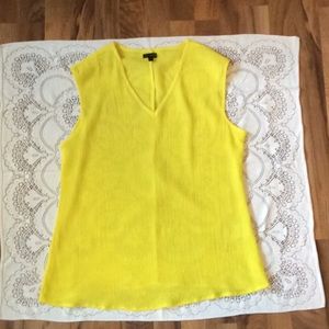Ladies sleeveless top